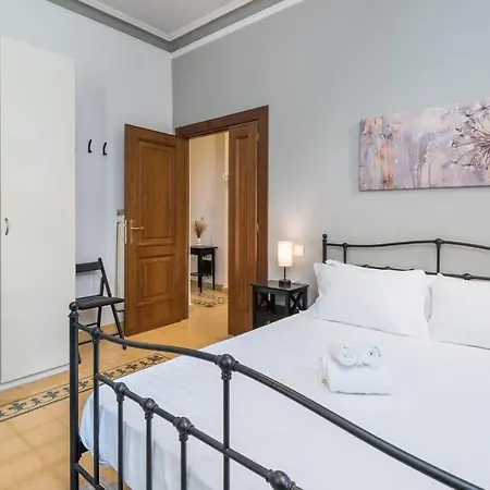 4 Comodi Posti Letto Con Giardino Al Colosseo Appartement *