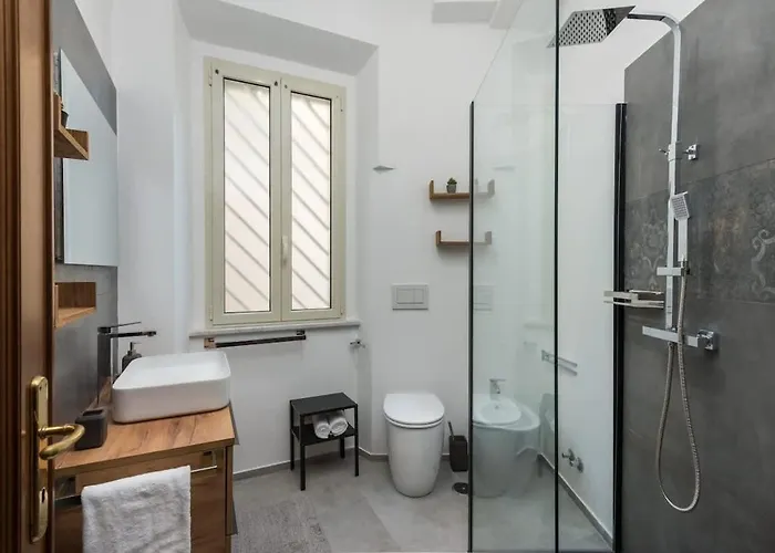 Apartamento 4 Comodi Posti Letto Con Giardino Al Colosseo Roma